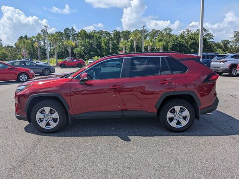 Used 2025 Toyota RAV4 XLE w/ Convenience Package FWD image 7