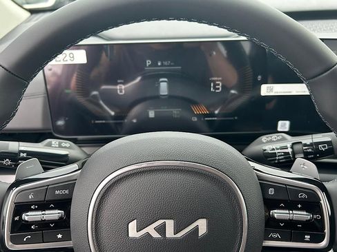 New 2026 Kia Carnival LXS image 18