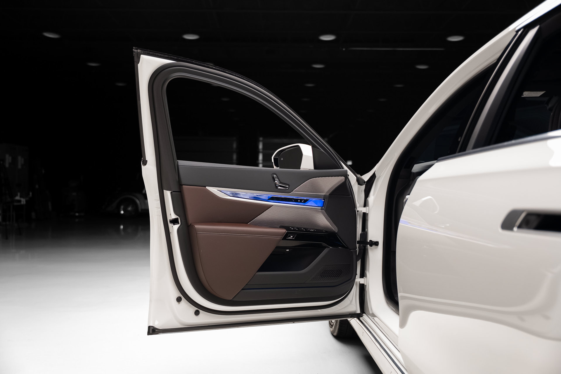 Used 2024 BMW i7 eDrive50 w/ Executive Package RWD image 51