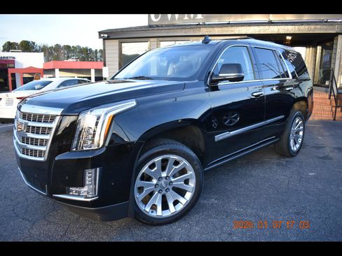 Used 2018 Cadillac Escalade Premium Luxury image 1