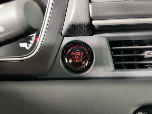 New 2025 Honda Pilot EX-L image 25