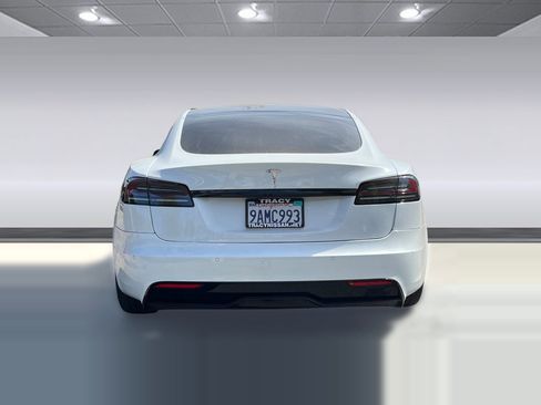 Used 2022 Tesla Model S AWD image 5