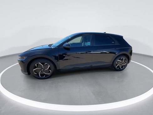 Used 2023 Hyundai Ioniq 5 SE w/ Cargo Package image 6