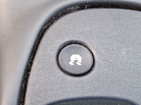 Used 2000 Chevrolet Corvette Coupe w/ Memory Pkg image 32