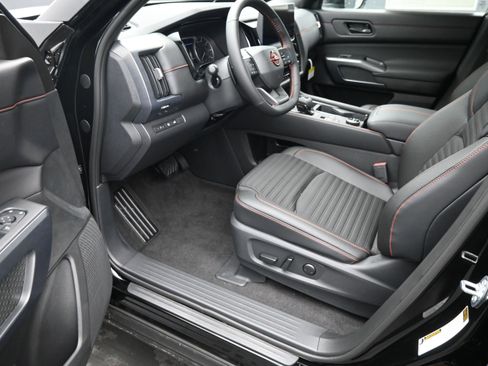 New 2026 Nissan Pathfinder Rock Creek AWD/4WD image 12
