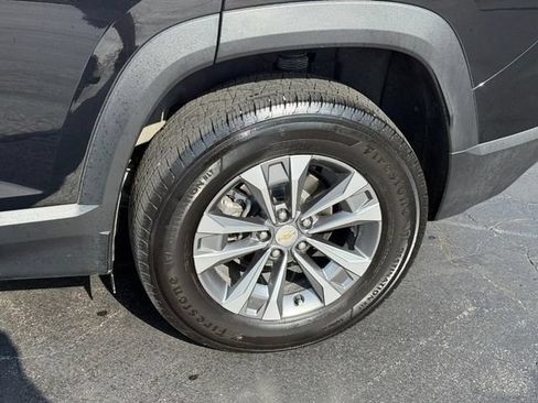 Used 2026 Chevrolet Equinox LT FWD image 4