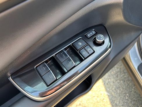 Used 2025 Toyota Crown Platinum image 23