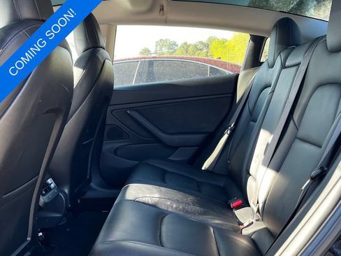 Used 2018 Tesla Model 3 Long Range RWD image 3