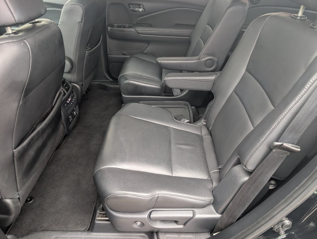 Used 2019 Honda Pilot Touring image 27