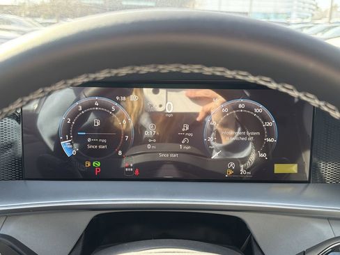 New 2026 Volkswagen Tiguan SE image 29