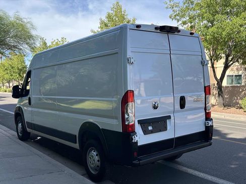 Used 2023 RAM ProMaster 2500 FWD image 6