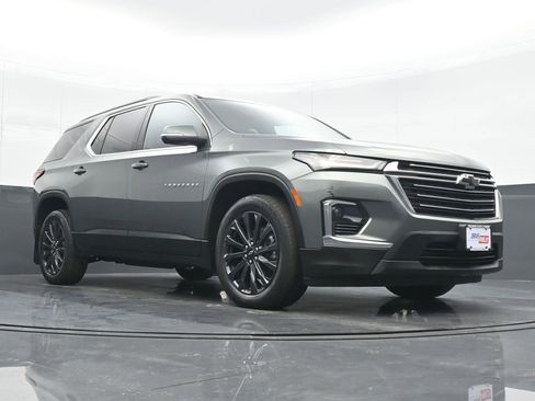 Used 2022 Chevrolet Traverse LT image 24