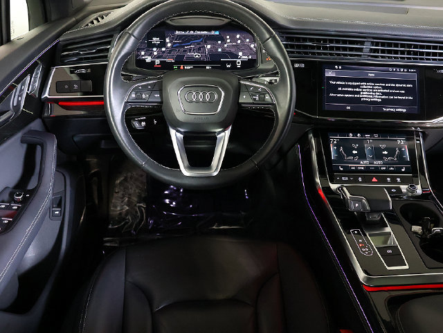 Used 2025 Audi Q7 3.0T Premium Plus AWD/4WD image 3