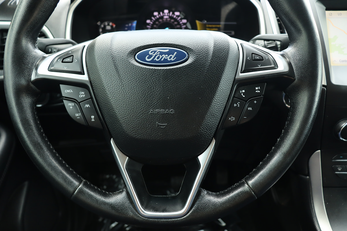 Used 2019 Ford Edge SEL w/ Equipment Group 201A FWD image 40