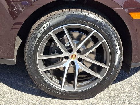 Used 2023 Porsche Macan AWD/4WD image 8
