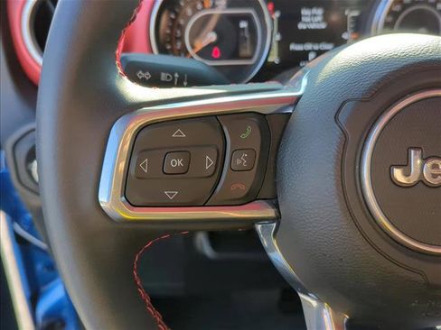 Used 2023 Jeep Gladiator Rubicon w/ Safety Group image 15