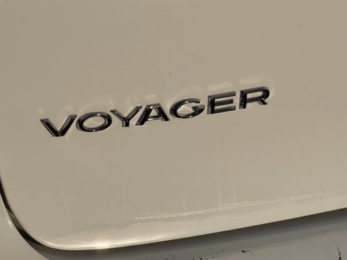 Used 2024 Chrysler Voyager LX FWD image 31