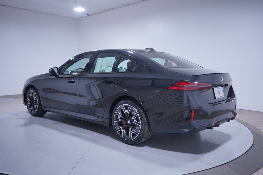 Used 2026 BMW 530i w/ M Sport Package RWD image 3