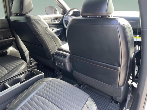 New 2026 Nissan Pathfinder Rock Creek image 18