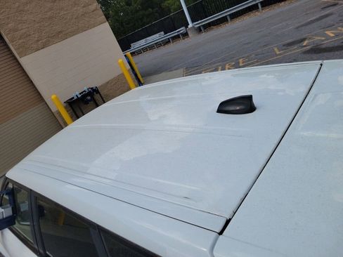 Used 2017 Land Rover Range Rover Evoque SE image 8