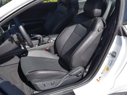 Used 2022 Ford Mustang GT Premium w/ Ford Safe & Smart Package image 28