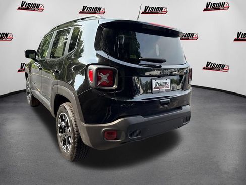 Used 2023 Jeep Renegade Latitude w/ Sun/Sound Group AWD/4WD image 7
