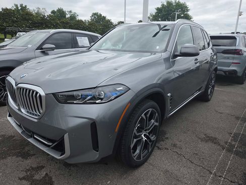 New 2026 BMW X5 xDrive40i AWD/4WD image 8