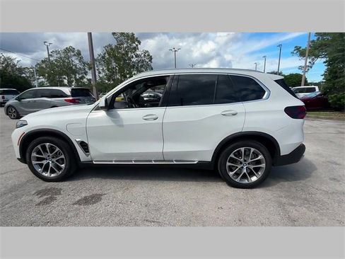 Used 2025 BMW X5 xDrive50e image 18