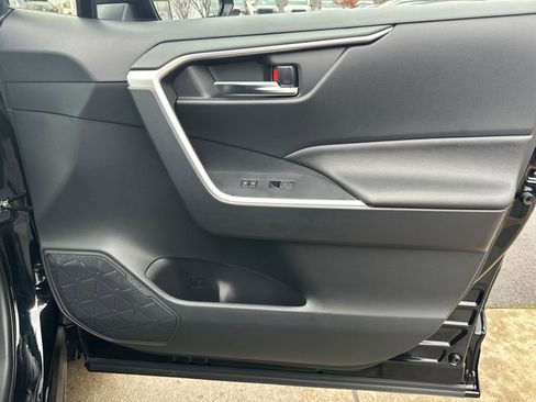 Certified 2025 Toyota RAV4 SE image 16