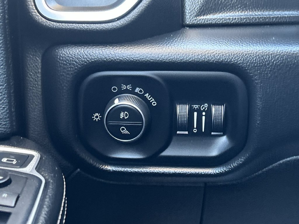 Used 2019 RAM 2500 Laramie AWD/4WD image 22