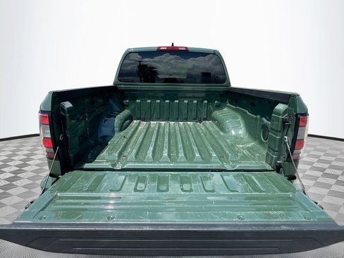 Used 2024 Nissan Frontier SV w/ Technology Package RWD image 22