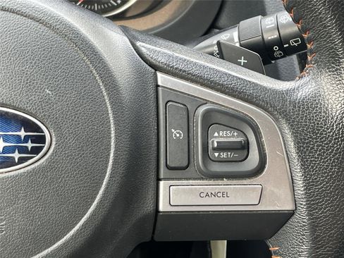 Used 2017 Subaru Crosstrek 2.0i Premium AWD/4WD image 19