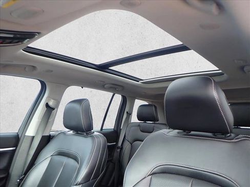 Used 2024 Jeep Grand Cherokee Limited 4xe image 15