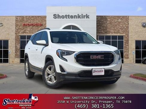Used 2020 GMC Terrain SLE w/ Driver Convenience Package image 1