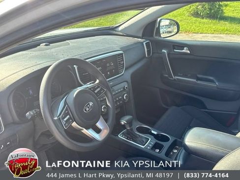 Used 2020 Kia Sportage LX w/ LX Popular Package AWD/4WD image 6