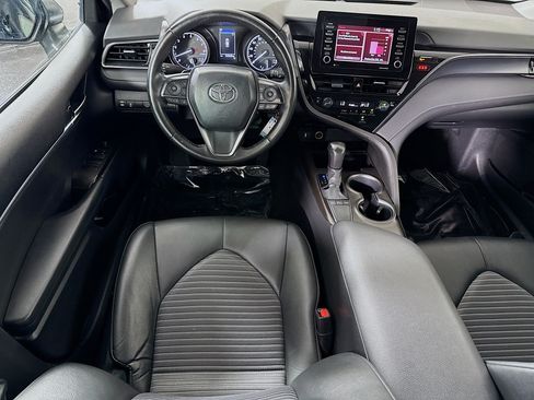 Used 2024 Toyota Camry SE FWD image 17