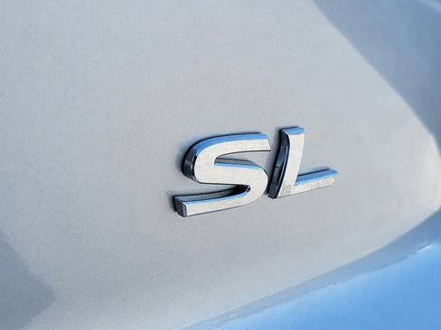 New 2025 Nissan Pathfinder SL image 9