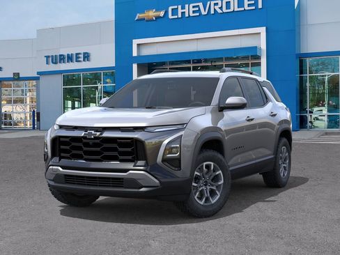 New 2026 Chevrolet Equinox ACTIV w/ LPO, Floor Liner Package AWD/4WD image 6