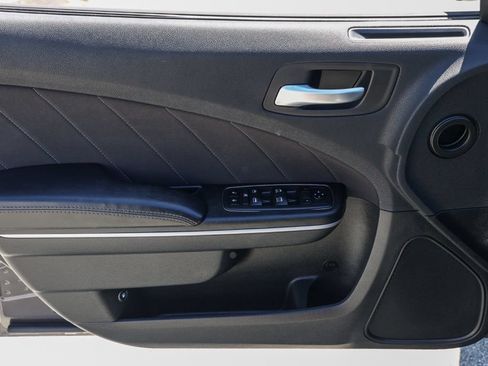 Used 2019 Dodge Charger SXT RWD image 24