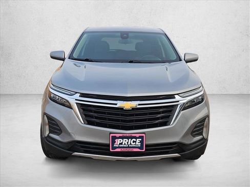 Used 2023 Chevrolet Equinox LT AWD/4WD image 2