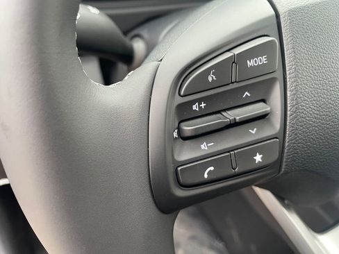 New 2026 Hyundai Venue SEL FWD image 21