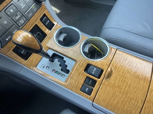 Used 2010 Toyota Highlander Limited image 28