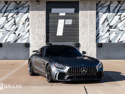 Used 2018 Mercedes-Benz AMG GT R image 1