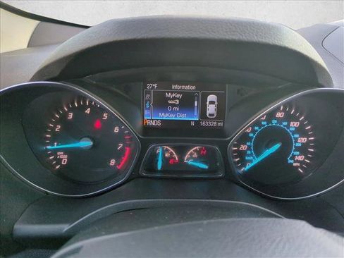 Used 2016 Ford Escape SE image 11