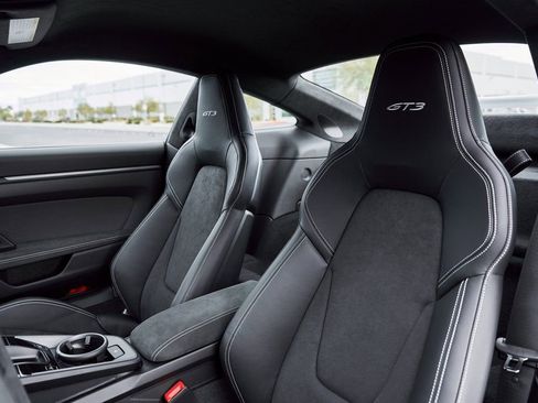 Used 2025 Porsche 911 GT3 w/ Chrono Package image 43
