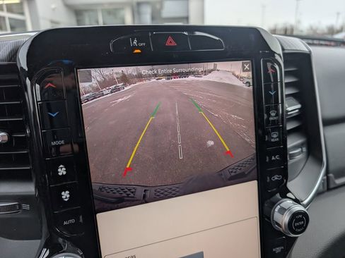 New 2026 RAM 1500 4x4 Crew Cab image 3