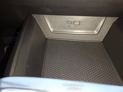 New 2026 Chevrolet Equinox LT w/ Convenience Package II FWD image 21