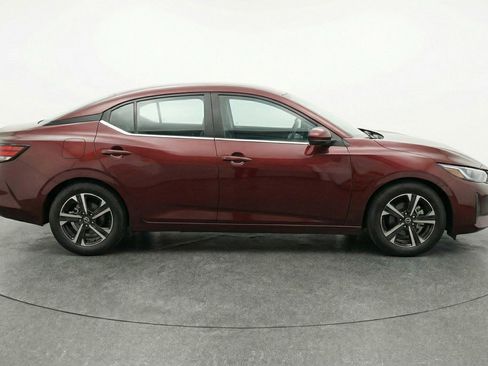 Used 2025 Nissan Sentra SV image 11