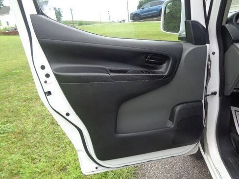Used 2018 Nissan NV200 SV w/ Navigation Package FWD image 13