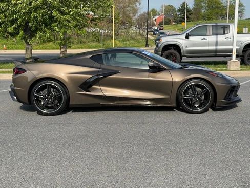 Used 2020 Chevrolet Corvette Stingray Coupe w/ 1LT RWD image 13
